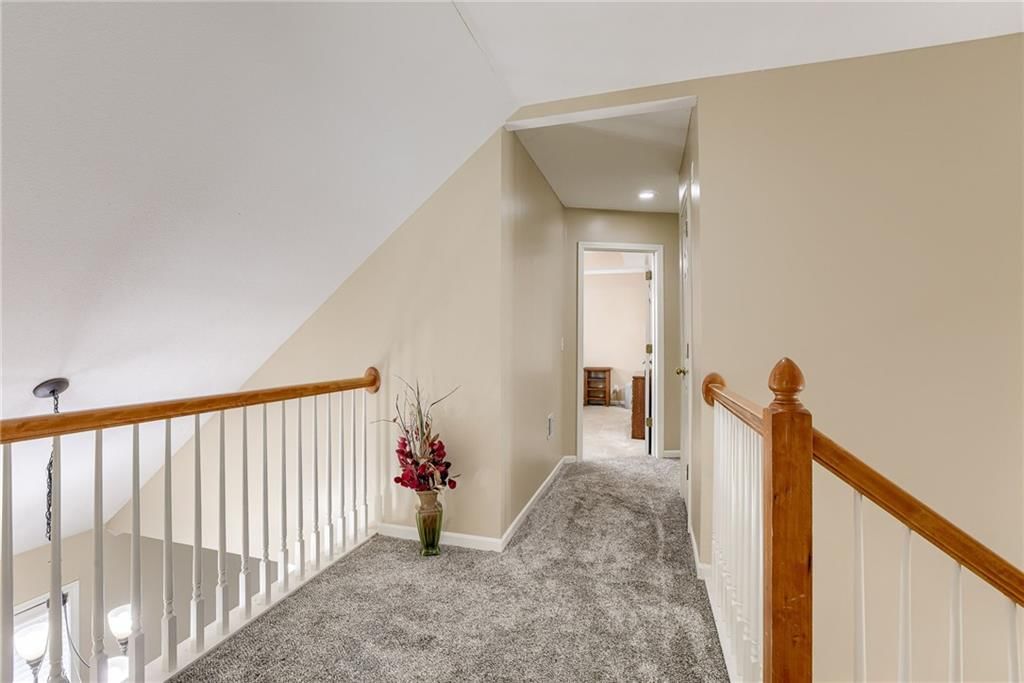 864 E Lanesfield Street — photo 17