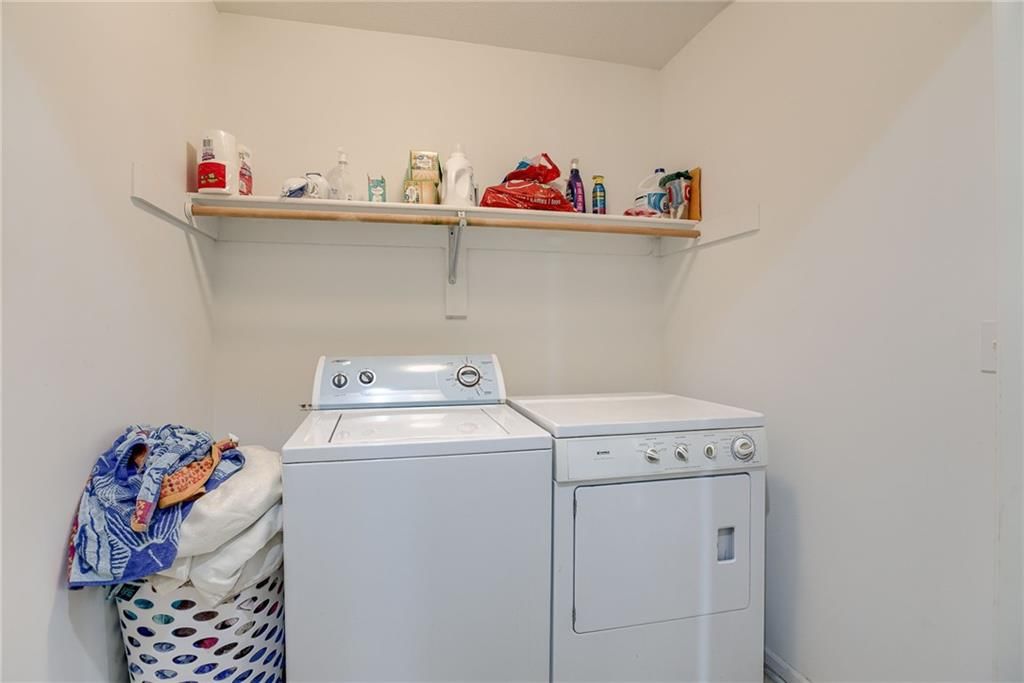 864 E Lanesfield Street — photo 18