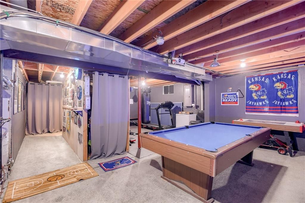 864 E Lanesfield Street — photo 27