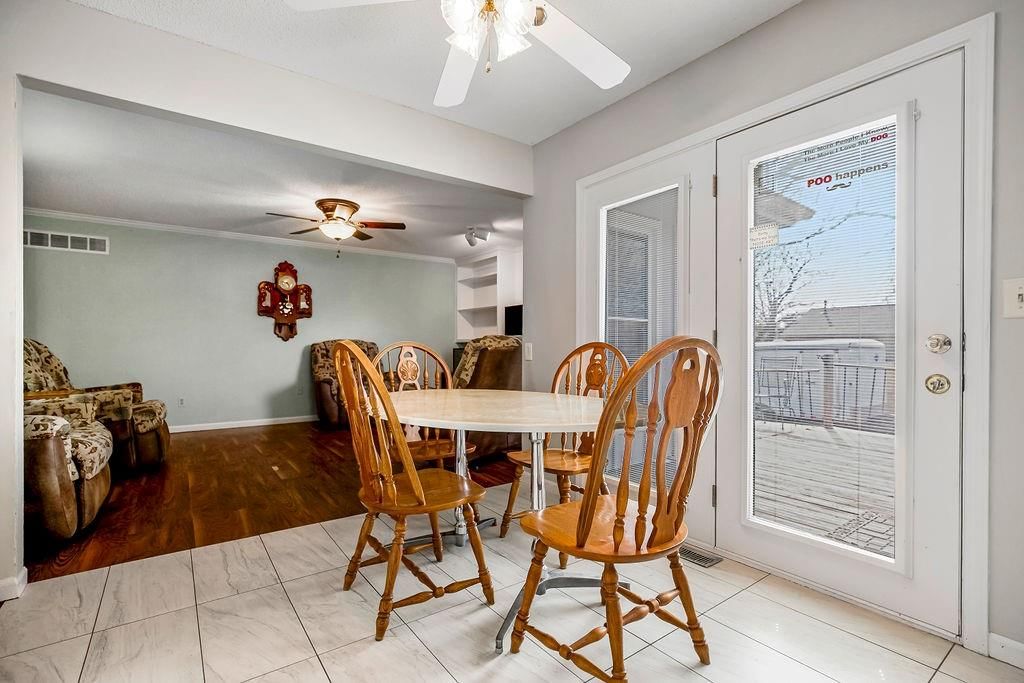626 N Sycamore Street — photo 10