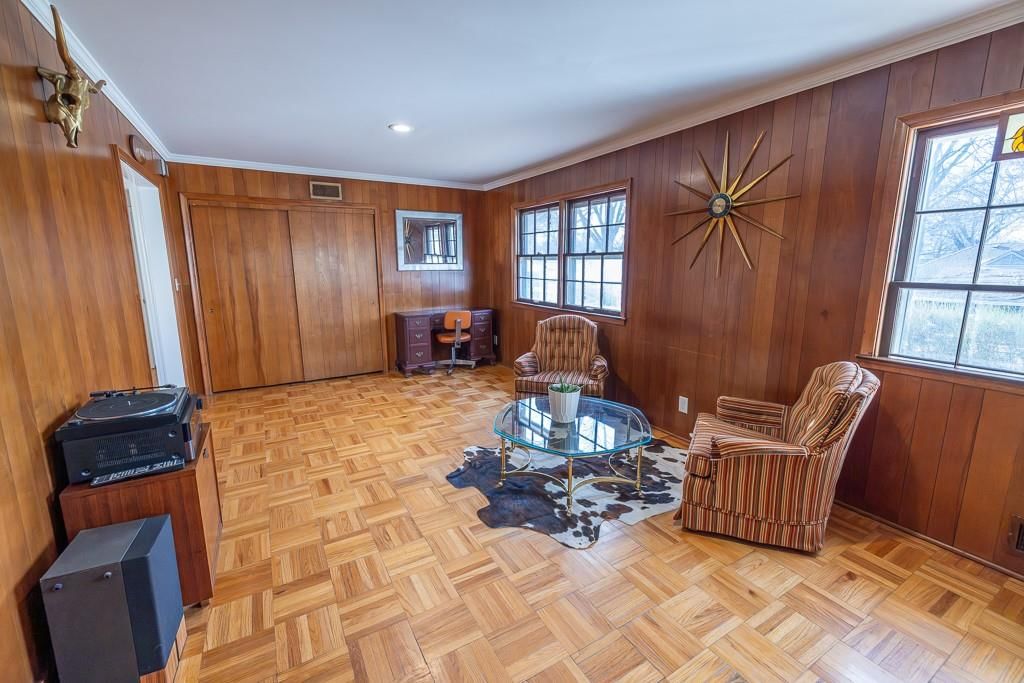 1107 W 85th Terrace — photo 14