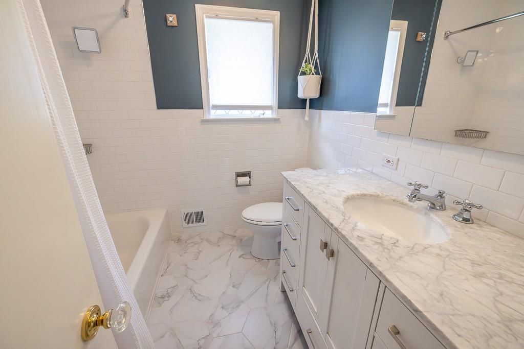 1107 W 85th Terrace — photo 21
