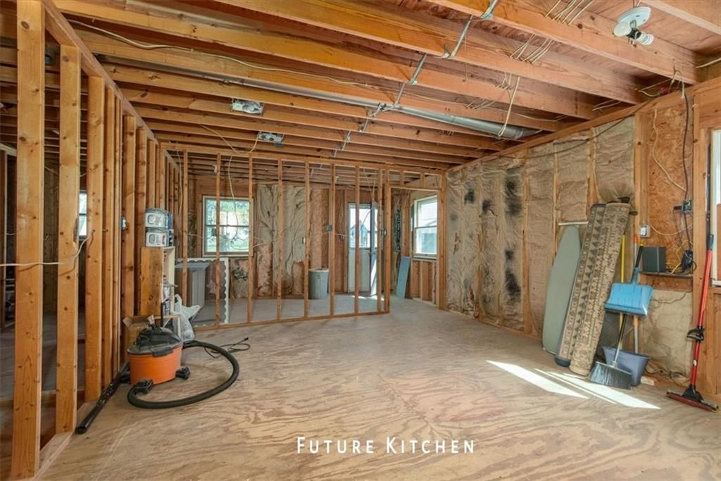 18492 Effingham Road — photo 24