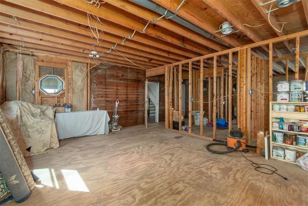 18492 Effingham Road — photo 25