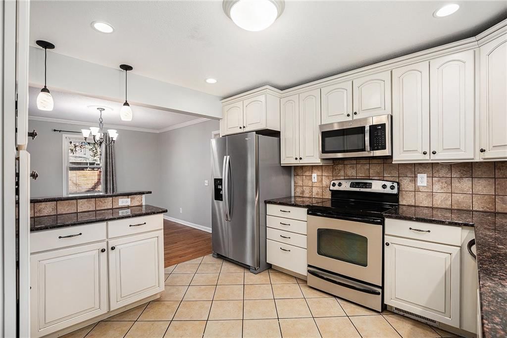9126 Grant Lane — photo 10