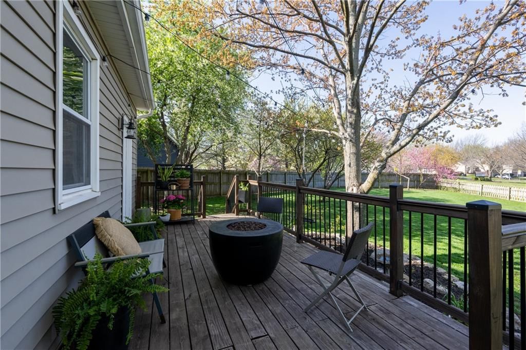 15706 W 124th Terrace — photo 38