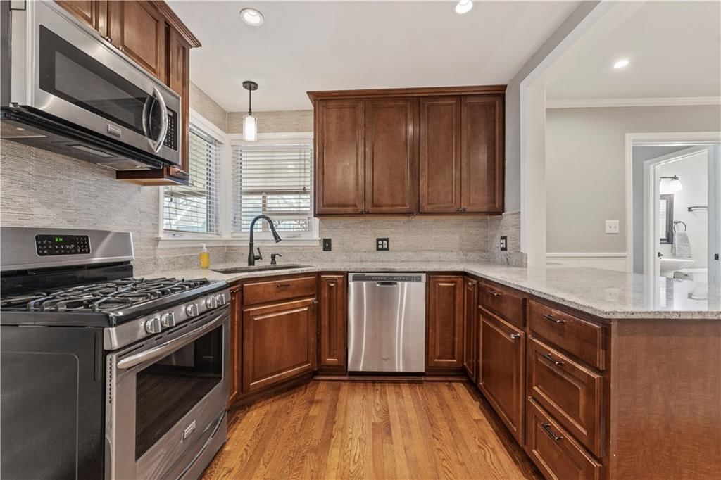 5237 Linden Street — photo 11