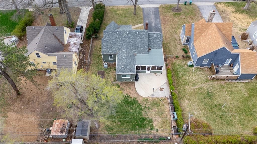 5237 Linden Street — photo 42
