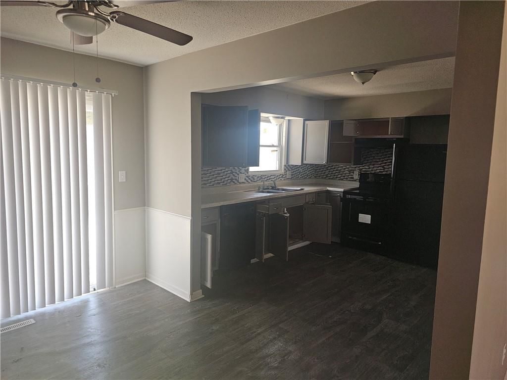 9418 E 82nd Street — photo 10