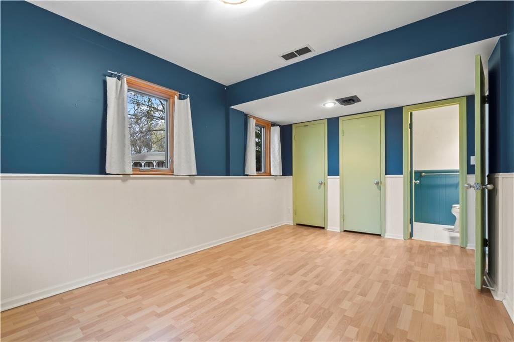 8021 Roe Avenue — photo 45