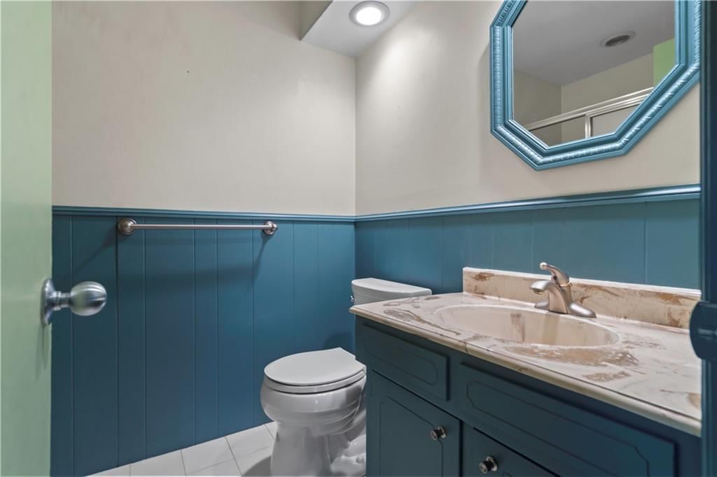 8021 Roe Avenue — photo 46