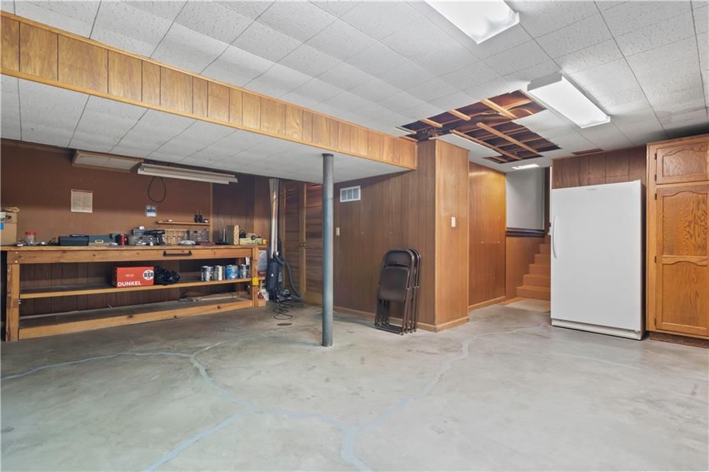 8021 Roe Avenue — photo 48