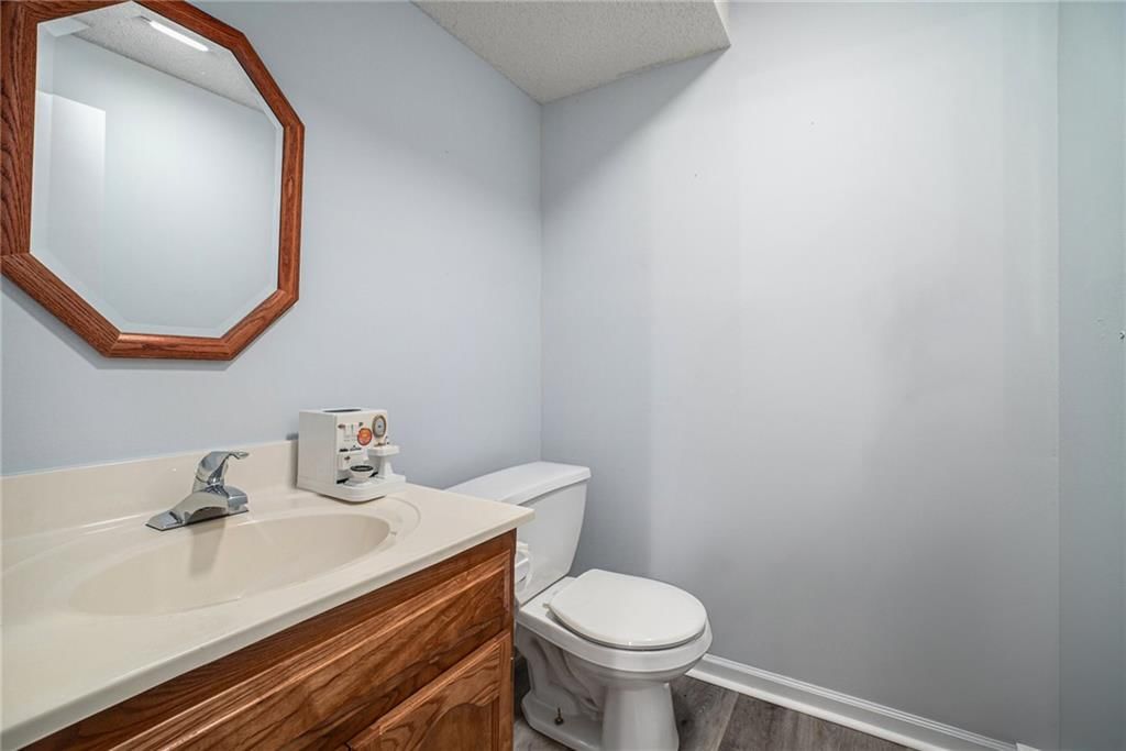 6206 N COVENTRY Avenue — photo 23