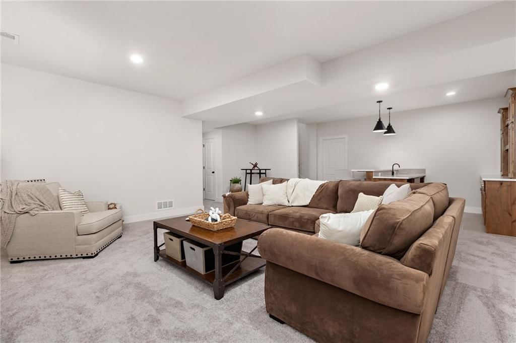 20269 W Barker Street — photo 29