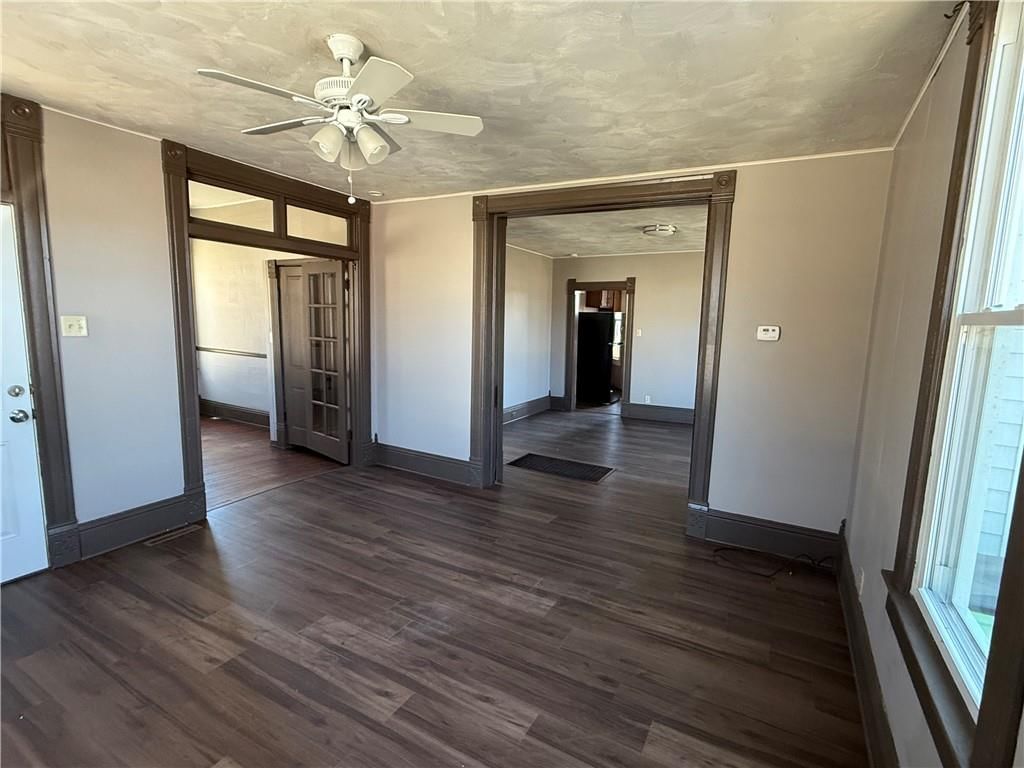 505 E Mechanic Street — photo 8