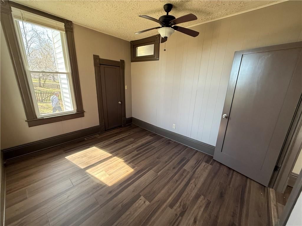 505 E Mechanic Street — photo 10
