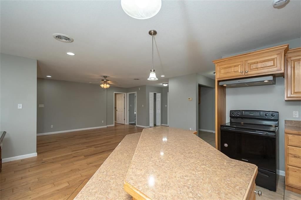404 Ash Street — photo 14