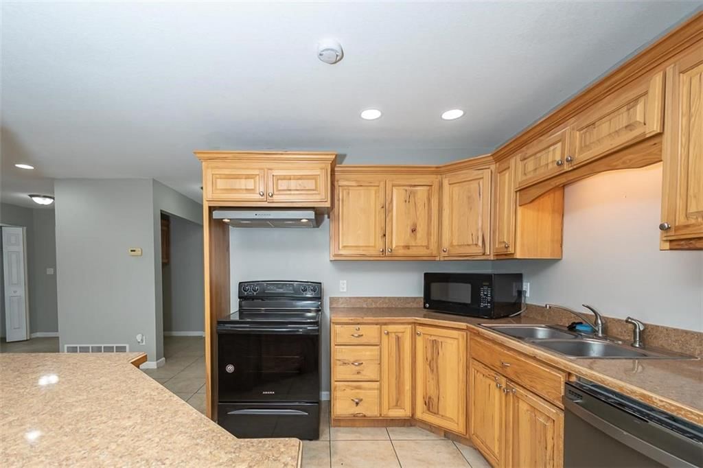 404 Ash Street — photo 16