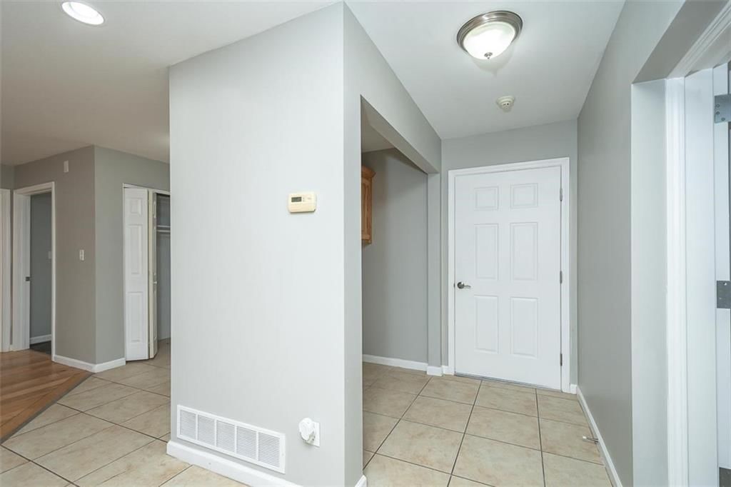 404 Ash Street — photo 18
