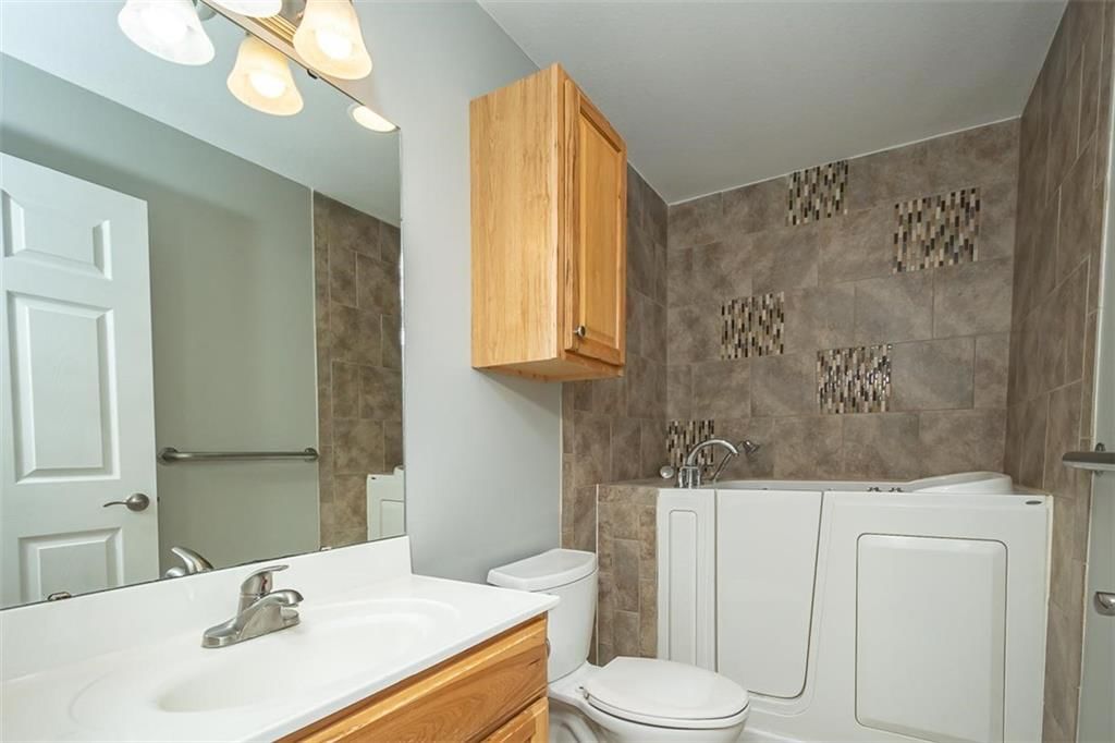 404 Ash Street — photo 28