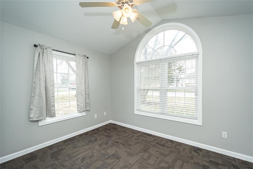 404 Ash Street — photo 32