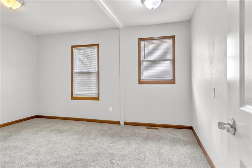 2401 S Hawthorne Avenue — photo 11