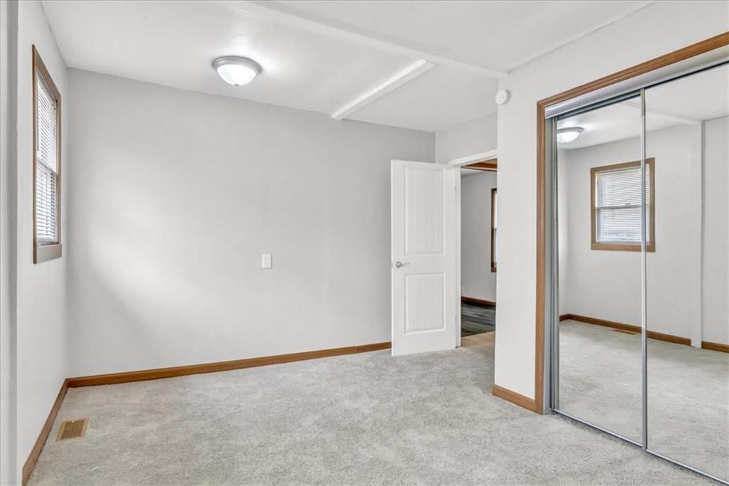 2401 S Hawthorne Avenue — photo 13