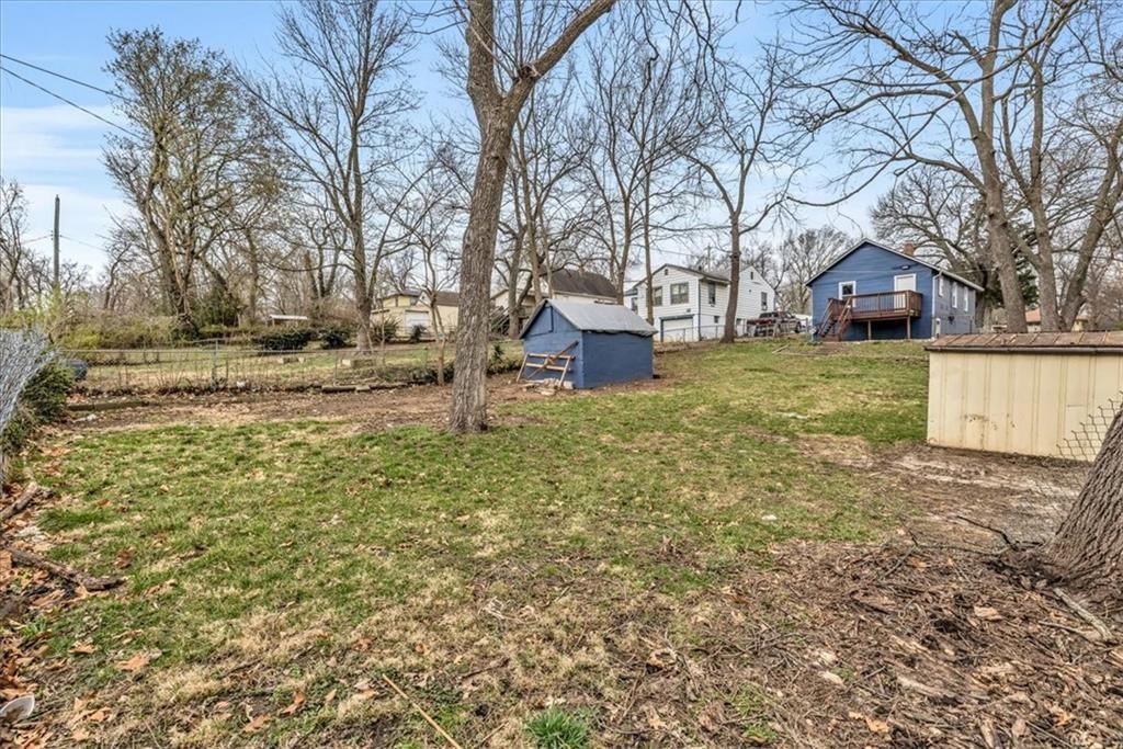 2401 S Hawthorne Avenue — photo 18