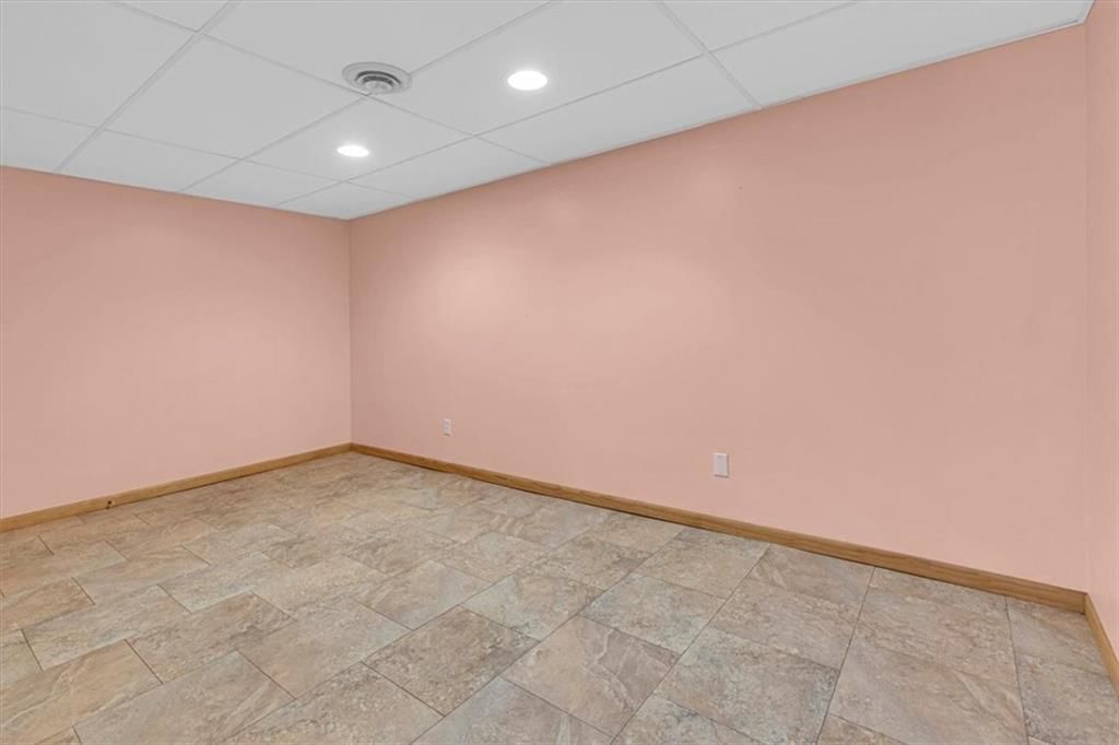 7895 SE King Road — photo 26