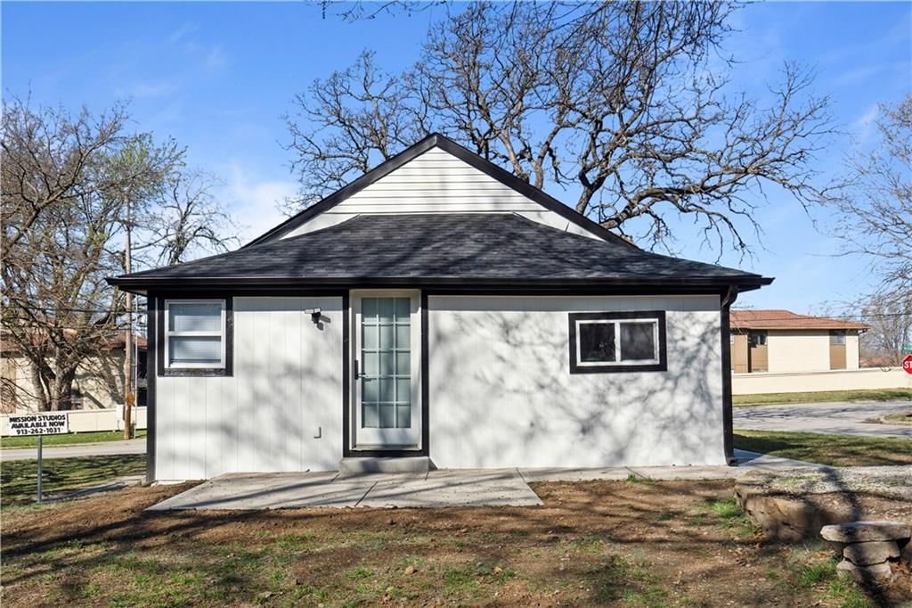 4329 MISSION Road — photo 44