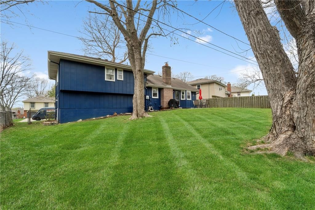 9304 W 81st Terrace — photo 26