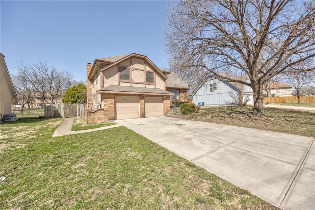 405 S MONTCLAIRE Drive — photo 3