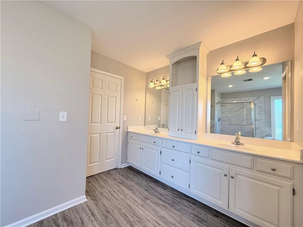 10009 N Maywood Avenue — photo 18
