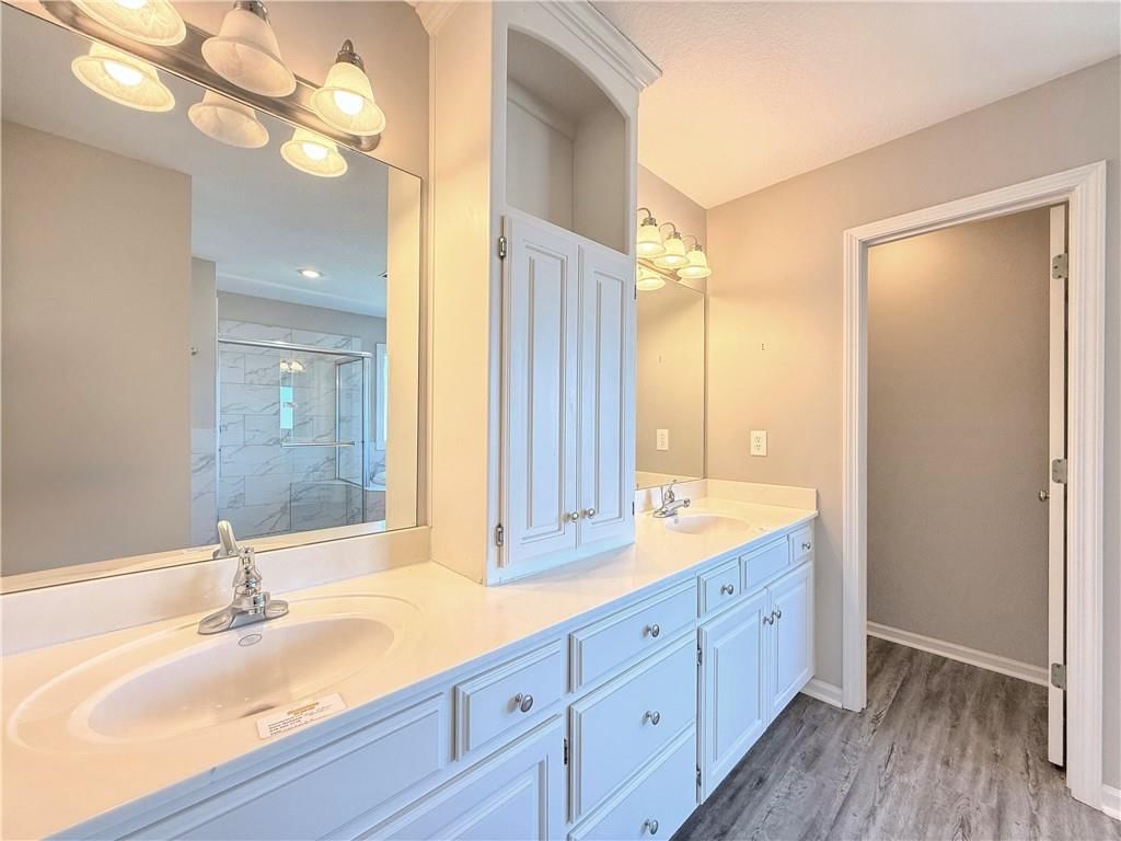 10009 N Maywood Avenue — photo 19