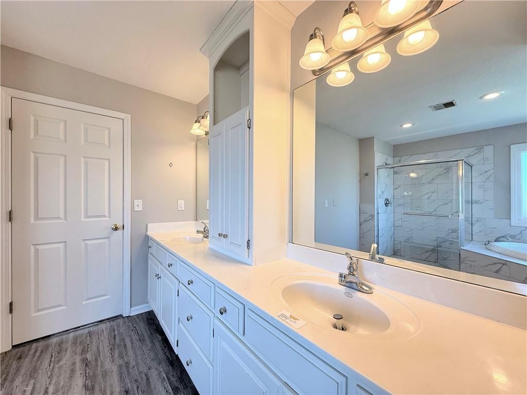 10009 N Maywood Avenue — photo 20