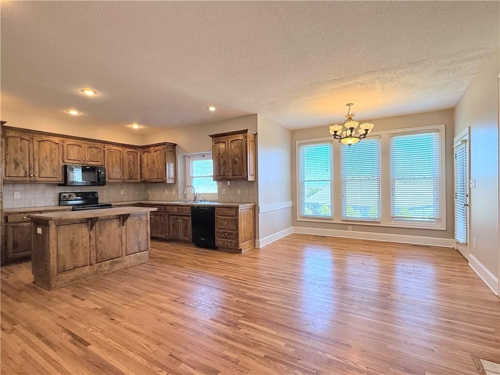 10009 N Maywood Avenue — photo 8