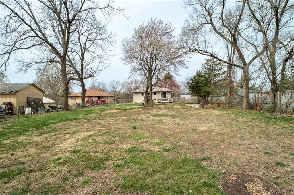 1237 N Allen Road — photo 20