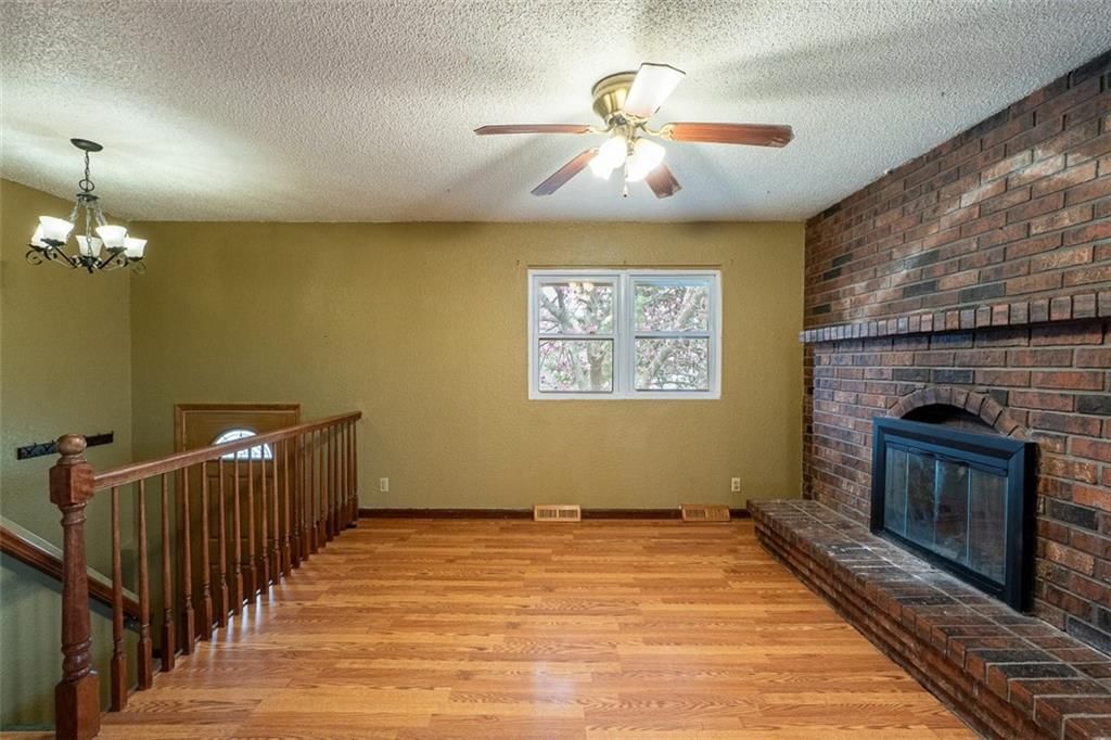 1237 N Allen Road — photo 4