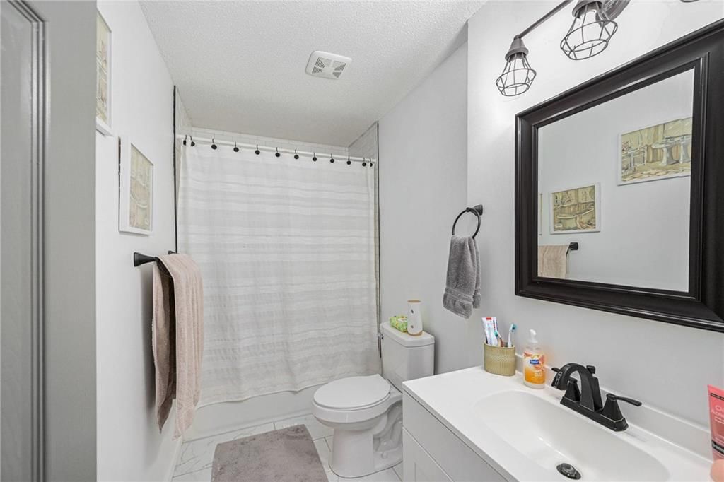 629 S Montclaire Drive — photo 12