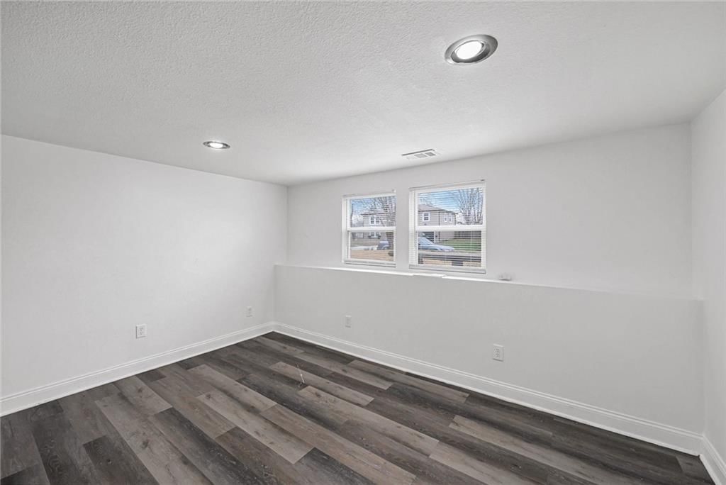 629 S Montclaire Drive — photo 14