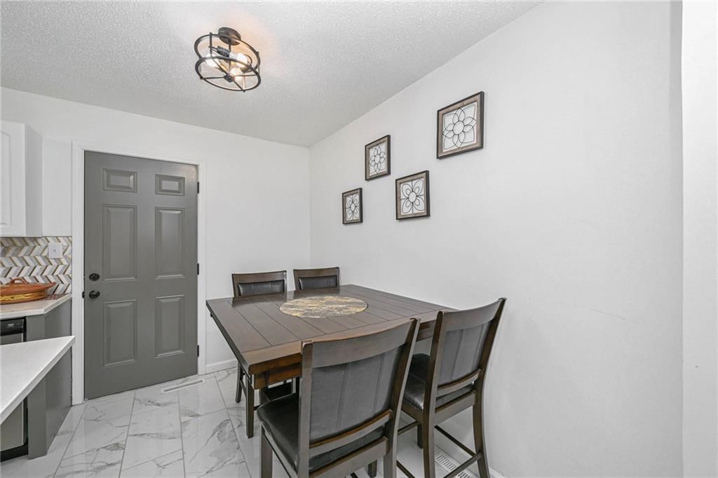 629 S Montclaire Drive — photo 4