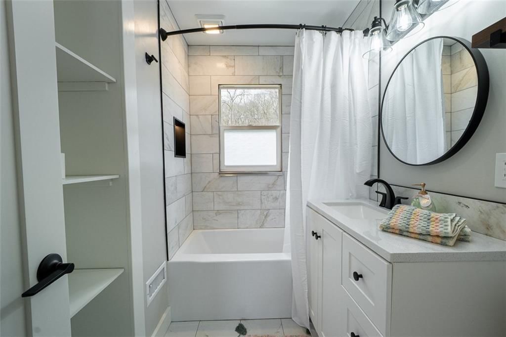 8102 Oldham Road — photo 14