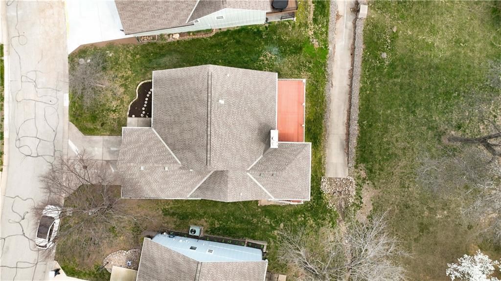 5301 NW 84th Place — photo 35