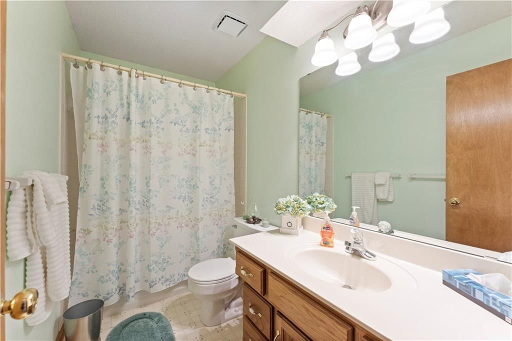 5301 NW 84th Place — photo 5