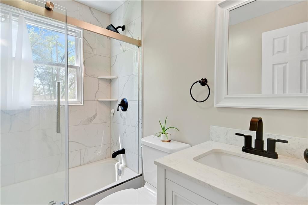7500 Foster Street — photo 5