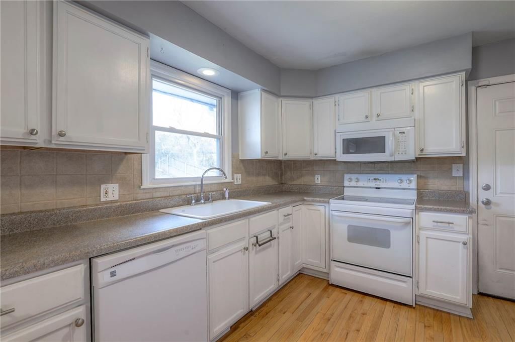 8716 W 47th Terrace — photo 14