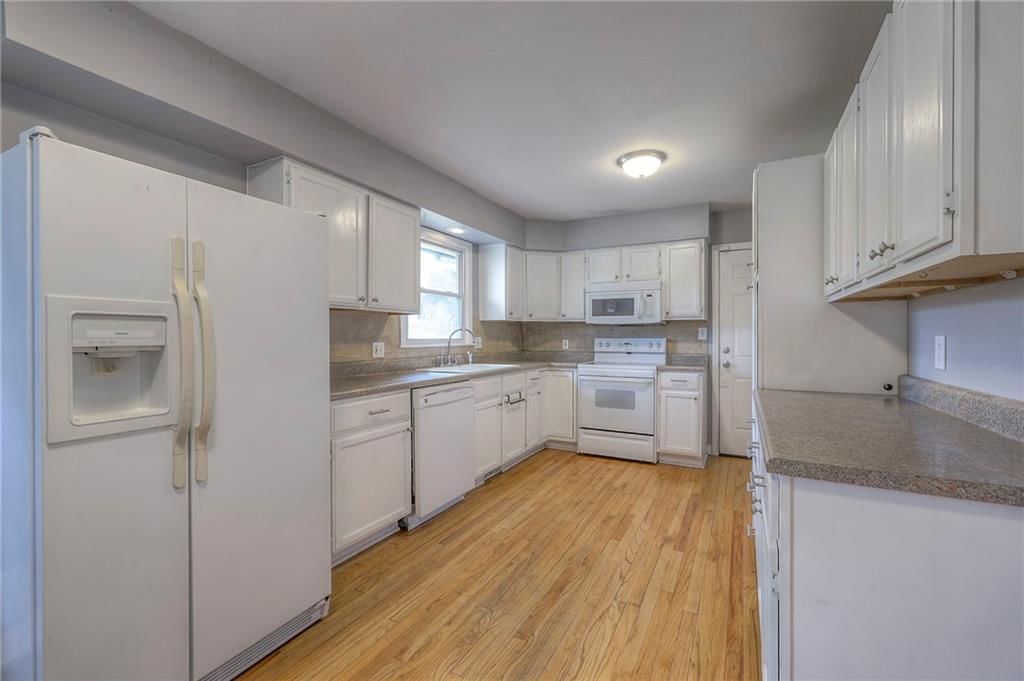 8716 W 47th Terrace — photo 9