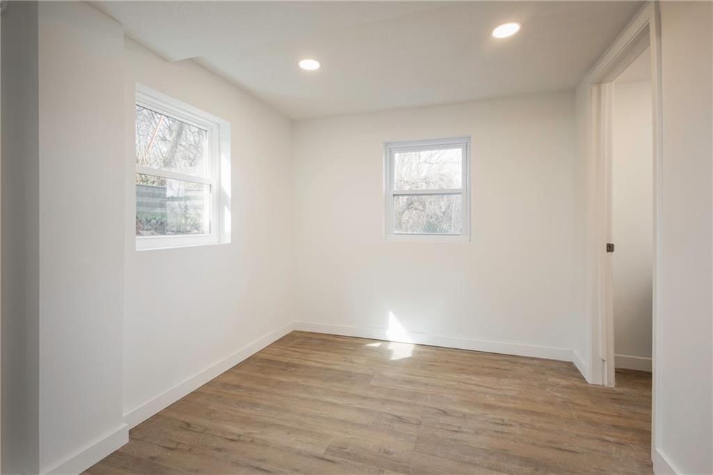 2200 N Whitney Road — photo 33