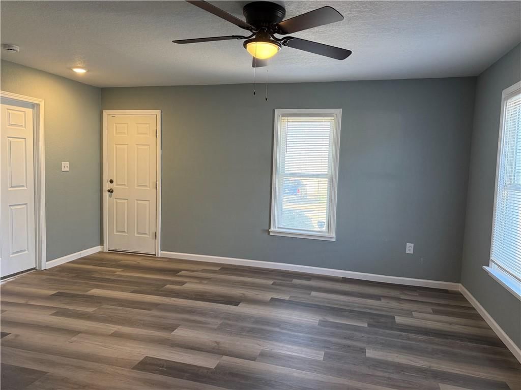 315 E Walnut Street — photo 3