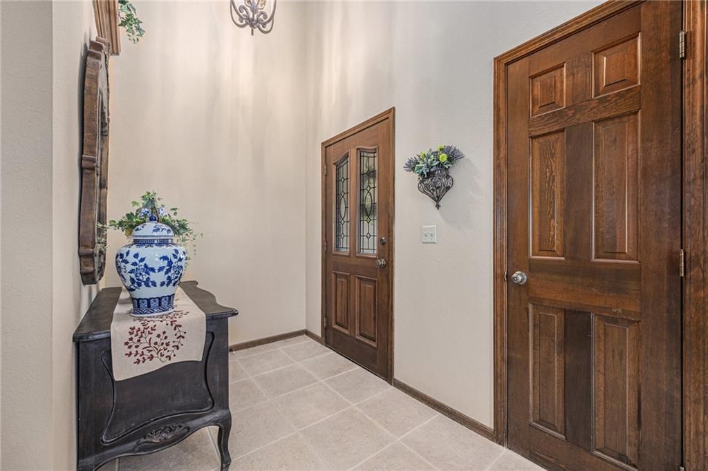 16416 W 138th Terrace — photo 5